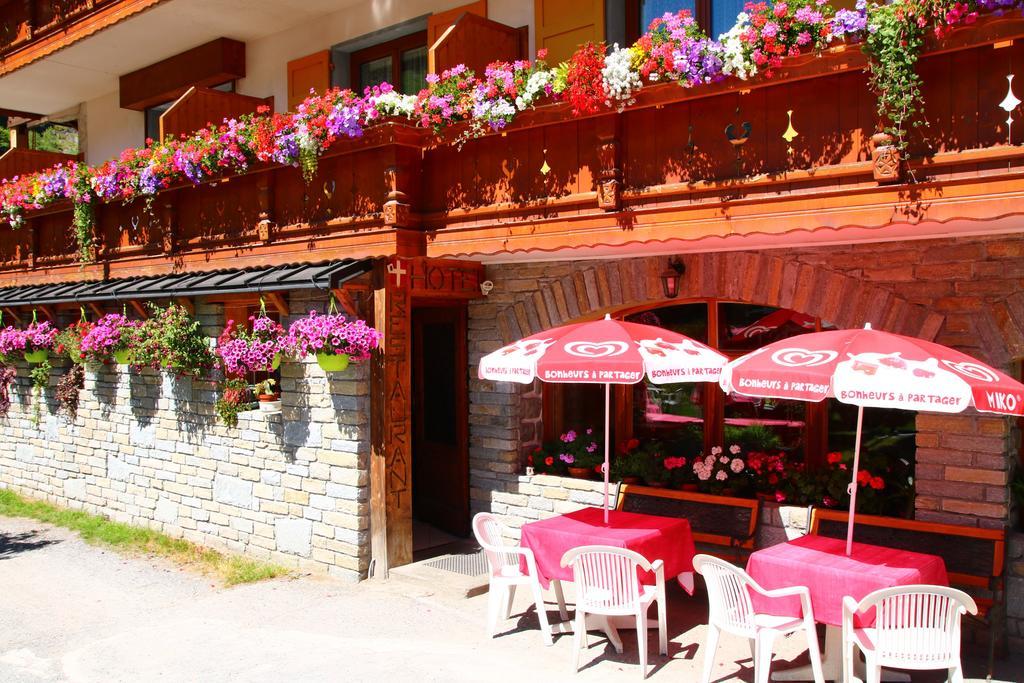 Hotel De La Poste Valloire Exterior photo